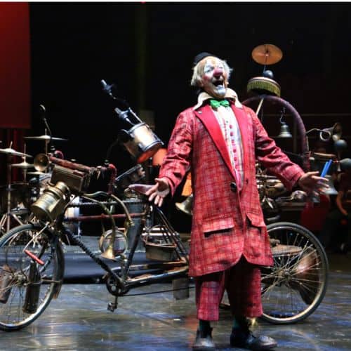 Clown performance in Madrid
